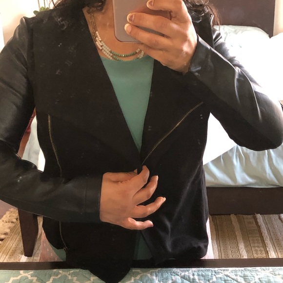 SOLD Trendy Short Moto Bike Jacket - Picture 6 of 7